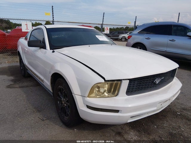 2009 Ford Mustang V6/v6 Premium მანქანა იყიდება აუქციონზე, vin: 1ZVHT80N695133718, აუქციონის ნომერი: 46167571