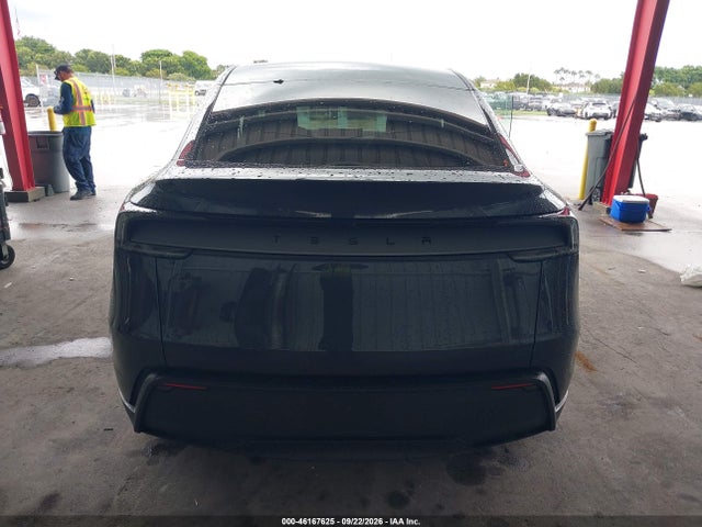 Tesla Model Y 2026 7SAYGDED0TA728540 Image 15