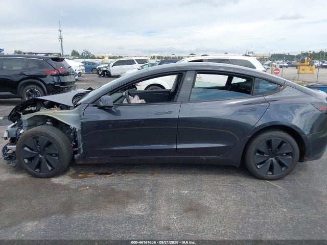 5YJ3E1EA7SF058049 Tesla Model 3 Long Range Rear-wheel Drive/standard Rear-wheel Drive