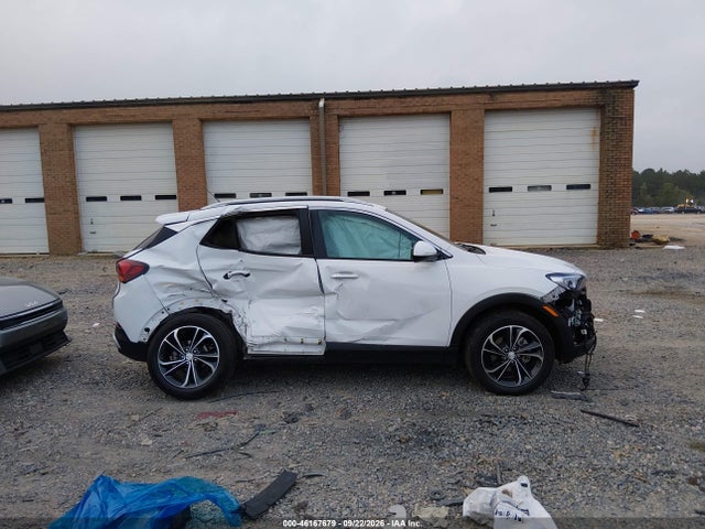 46167679 :رقم المزاد ، KL4MMESL1PB107271 vin ، 2023 Buick Encore Gx Select Awd مزاد بيع