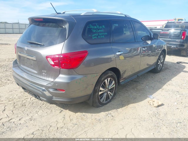 Продажа на аукционе авто 2017 Nissan Pathfinder Sl, vin: 5N1DR2MM5HC684744, номер лота: 46167690