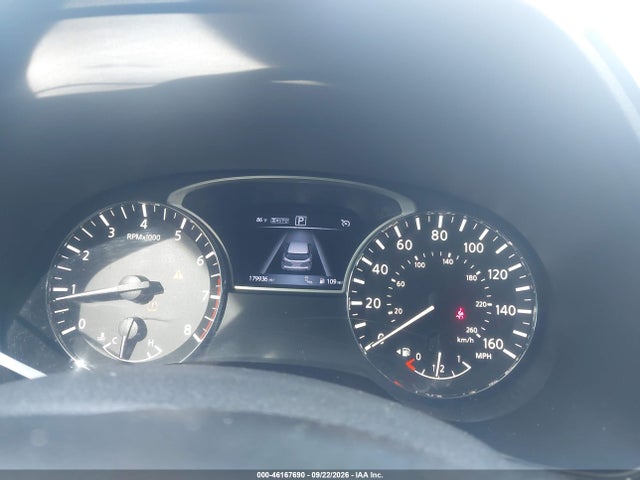 Продажа на аукционе авто 2017 Nissan Pathfinder Sl, vin: 5N1DR2MM5HC684744, номер лота: 46167690