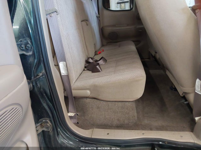 46167776 :رقم المزاد ، 5TBBT4415YS073604 vin ، 2000 Toyota Tundra Sr5 V8 مزاد بيع