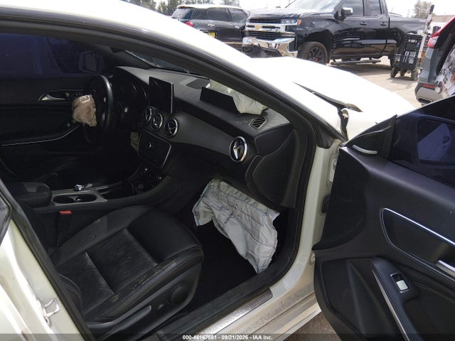 WDDSJ4EB5GN305326 Mercedes-Benz CLA 250