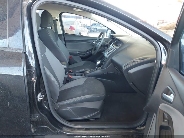 Ford FOCUS SE 2014 1FADP3F22EL374810 Image 5