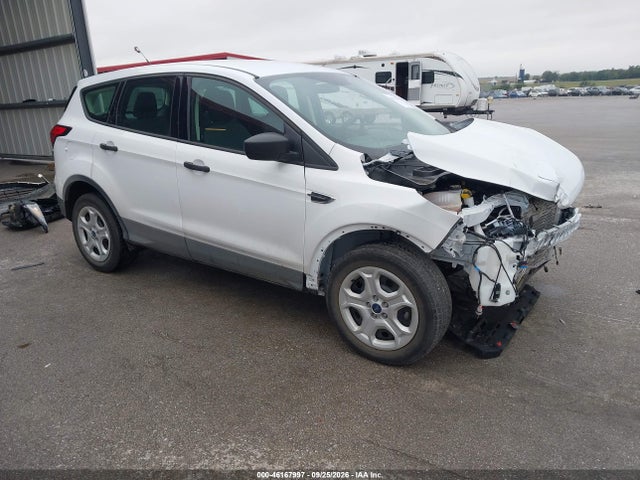 2019 Ford Escape S მანქანა იყიდება აუქციონზე, vin: 1FMCU0F70KUB59839, აუქციონის ნომერი: 46167997