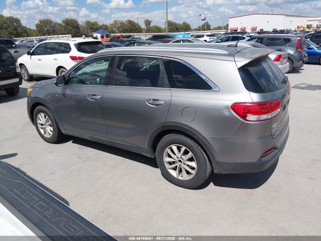 46168041 :رقم المزاد ، 5XYPG4A56HG207297 vin ، 2017 Kia Sorento 3.3l Lx مزاد بيع