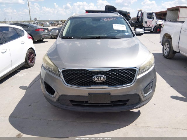 46168041 :رقم المزاد ، 5XYPG4A56HG207297 vin ، 2017 Kia Sorento 3.3l Lx مزاد بيع