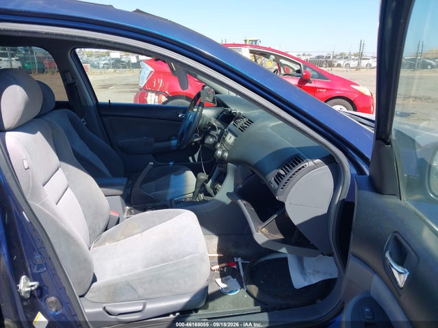 2005 Honda Accord 2.4 Lx მანქანა იყიდება აუქციონზე, vin: 1HGCM56415A054368, აუქციონის ნომერი: 46168055