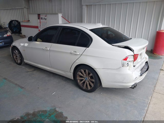 2011 Bmw 328i მანქანა იყიდება აუქციონზე, vin: WBAPH7C57BE683793, აუქციონის ნომერი: 46168082