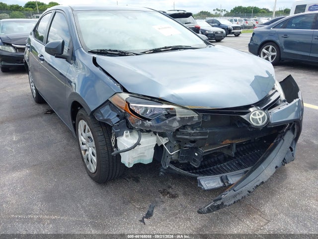 46168088 :رقم المزاد ، 2T1BURHE0HC812496 vin ، 2017 Toyota Corolla Le مزاد بيع