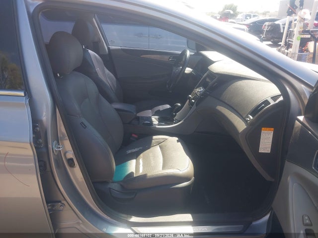 Hyundai Sonata Hybrid Limited 2014 KMHEC4A45EA112117 Image 5