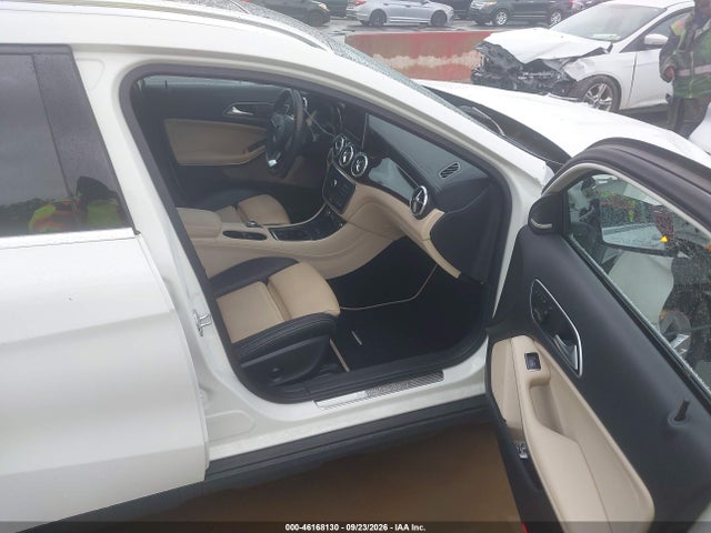 2017 Mercedes-benz Gla 250 4matic მანქანა იყიდება აუქციონზე, vin: WDCTG4GB6HJ299016, აუქციონის ნომერი: 46168130