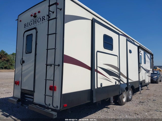 2018 Heartland Bighorn მანქანა იყიდება აუქციონზე, vin: 5SFBG4225JE382635, აუქციონის ნომერი: 46168174