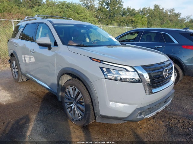46168203 :رقم المزاد ، 5N1DR3DG6NC260825 vin ، 2022 Nissan Pathfinder Platinum مزاد بيع