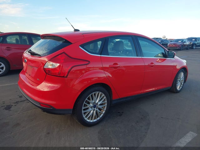 46168215 :رقم المزاد ، 1FAHP3M24CL287427 vin ، 2012 Ford Focus Sel مزاد بيع