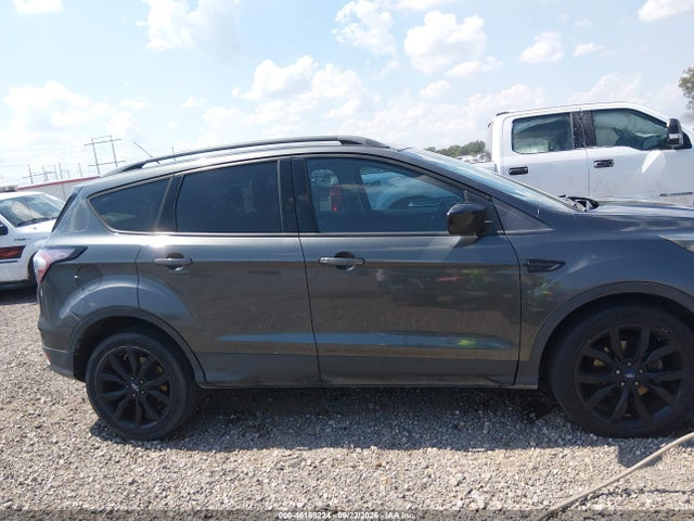 Продажа на аукционе авто 2017 Ford Escape Se, vin: 1FMCU0GD6HUE64498, номер лота: 46168224
