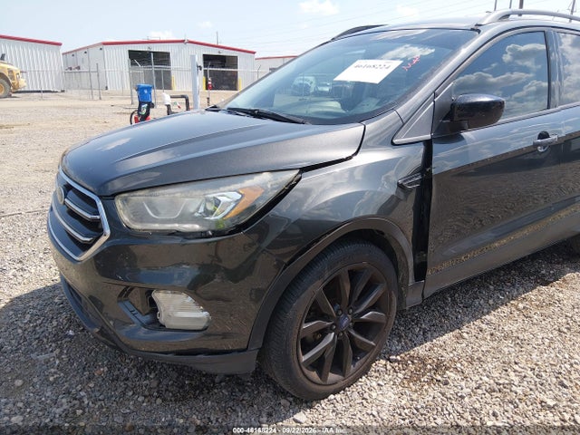 Продажа на аукционе авто 2017 Ford Escape Se, vin: 1FMCU0GD6HUE64498, номер лота: 46168224