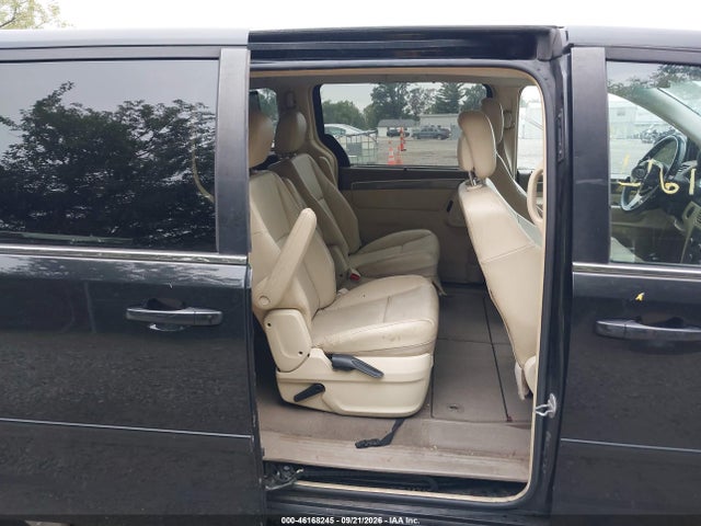 2010 Volkswagen Routan Se მანქანა იყიდება აუქციონზე, vin: 2V4RW3D12AR360054, აუქციონის ნომერი: 46168245