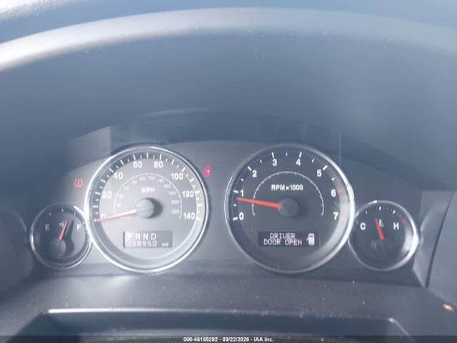 46168292 :رقم المزاد ، 1J4RG4GKXAC158731 vin ، 2010 Jeep Commander Sport مزاد بيع