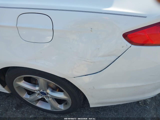 3FA6P0HD0GR120149 Ford FUSION SE