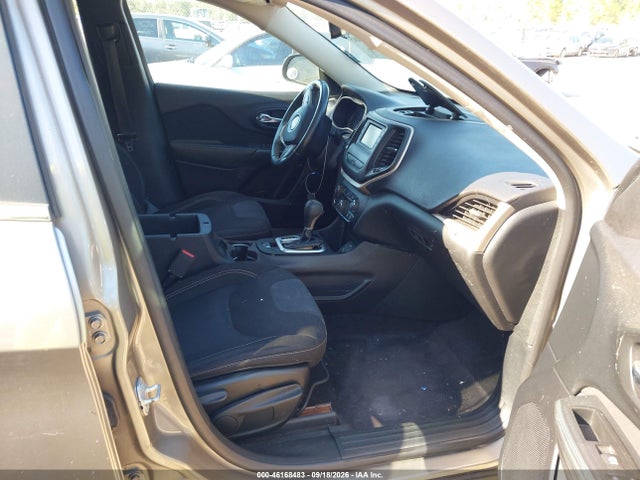 Продажа на аукционе авто 2017 Jeep Cherokee Latitude Fwd, vin: 1C4PJLCB0HW522890, номер лота: 46168483