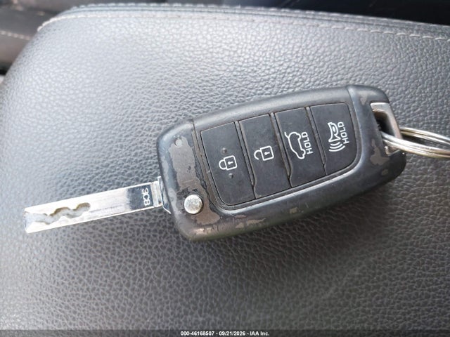 2019 Hyundai Elantra Gt მანქანა იყიდება აუქციონზე, vin: KMHH35LE3KU088239, აუქციონის ნომერი: 46168507