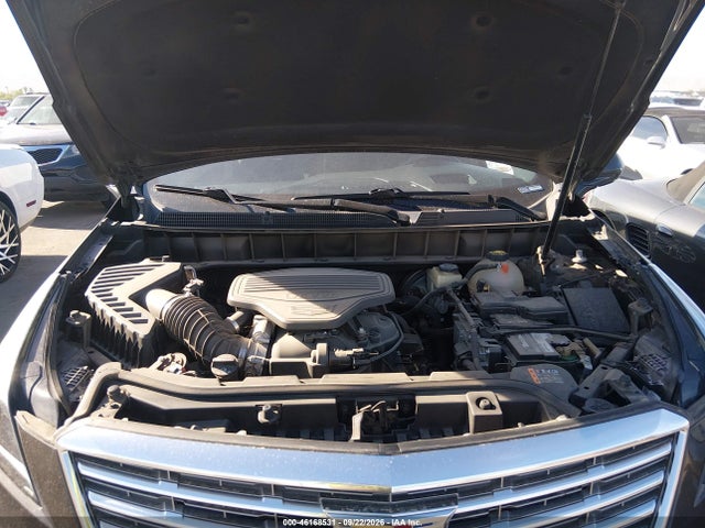 46168531 :رقم المزاد ، 1GYKNFRS1HZ121607 vin ، 2017 Cadillac Xt5 Platinum مزاد بيع