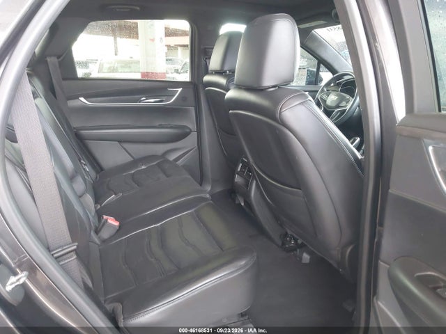 46168531 :رقم المزاد ، 1GYKNFRS1HZ121607 vin ، 2017 Cadillac Xt5 Platinum مزاد بيع