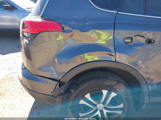 46168605 :رقم المزاد ، JTMBFREV3HJ142252 vin ، 2017 Toyota Rav4 Le مزاد بيع
