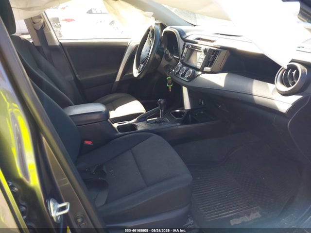 46168605 :رقم المزاد ، JTMBFREV3HJ142252 vin ، 2017 Toyota Rav4 Le مزاد بيع