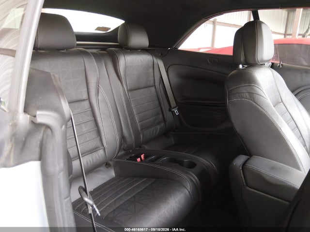 46168617 :رقم المزاد ، W04WT3N57GG051983 vin ، 2016 Buick Cascada Premium مزاد بيع
