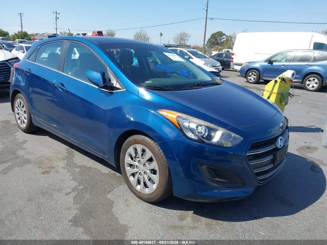 2016 Hyundai Elantra Gt მანქანა იყიდება აუქციონზე, vin: KMHD35LH5GU255149, აუქციონის ნომერი: 46168637