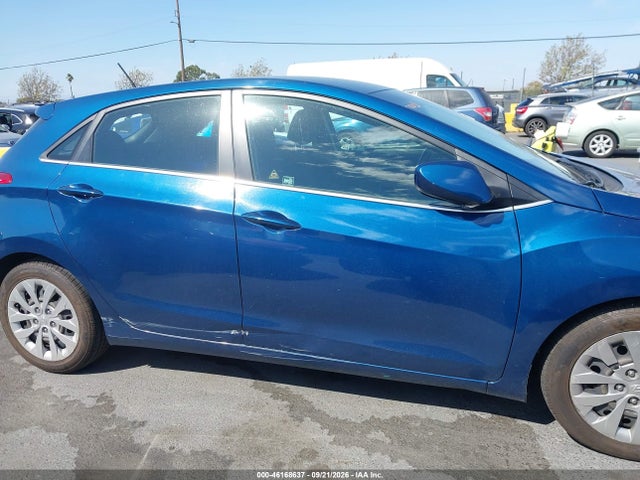 2016 Hyundai Elantra Gt მანქანა იყიდება აუქციონზე, vin: KMHD35LH5GU255149, აუქციონის ნომერი: 46168637