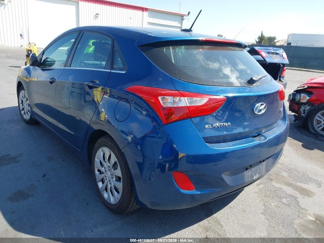 2016 Hyundai Elantra Gt მანქანა იყიდება აუქციონზე, vin: KMHD35LH5GU255149, აუქციონის ნომერი: 46168637