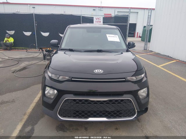 2020 Kia Soul Lx მანქანა იყიდება აუქციონზე, vin: KNDJ23AU3L7714962, აუქციონის ნომერი: 46168655