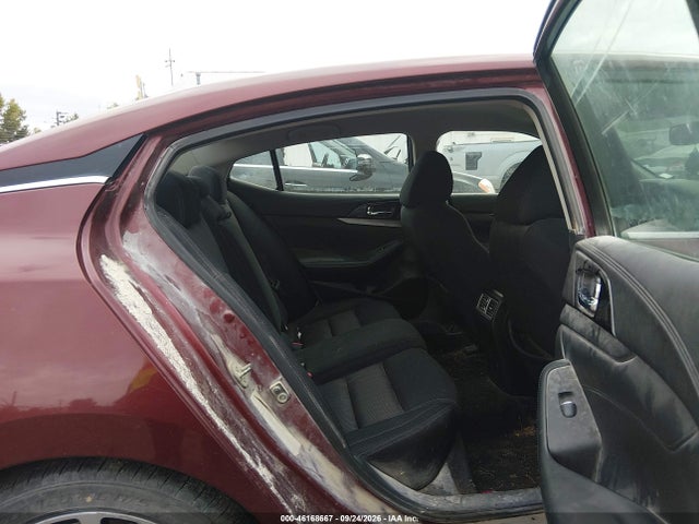 46168667 :رقم المزاد ، 1N4AA6AP9GC401657 vin ، 2016 Nissan Maxima 3.5 Platinum/3.5 S/3.5 Sl/3.5 Sr/3.5 Sv مزاد بيع