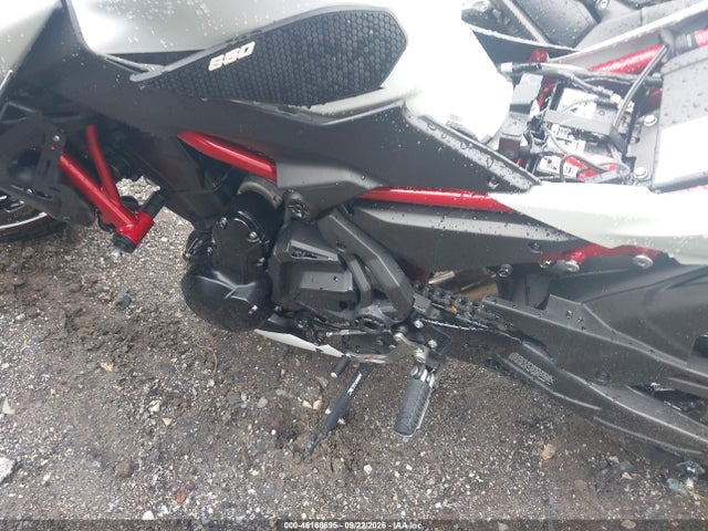 2022 Kawasaki Er650 K მანქანა იყიდება აუქციონზე, vin: ML5EREK18NDA65853, აუქციონის ნომერი: 46168695