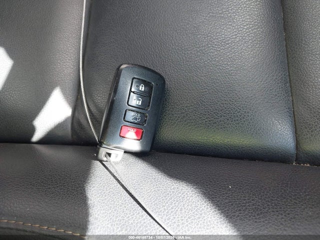 Продажа на аукционе авто 2017 Toyota Rav4 Limited, vin: JTMDFREV5HJ712566, номер лота: 46168734
