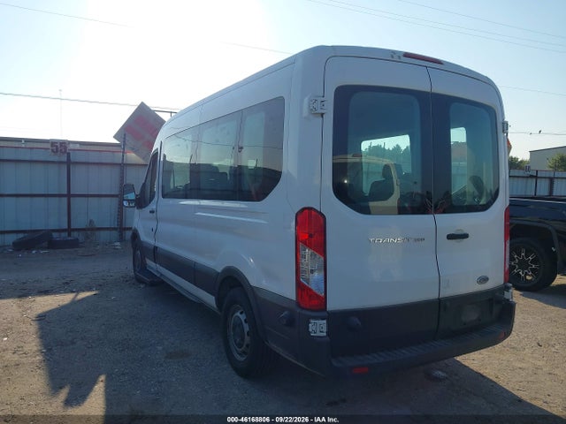 46168806 :رقم المزاد ، 1FBAX2CM9FKA52822 vin ، 2015 Ford Transit-350 Xl مزاد بيع