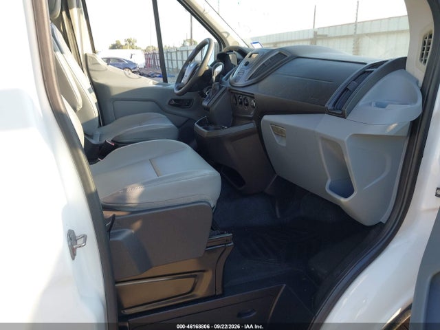 46168806 :رقم المزاد ، 1FBAX2CM9FKA52822 vin ، 2015 Ford Transit-350 Xl مزاد بيع