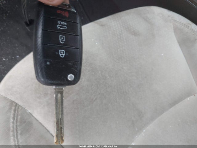 46168849 :رقم المزاد ، 5XXGM4A74FG365505 vin ، 2015 Kia Optima Lx مزاد بيع