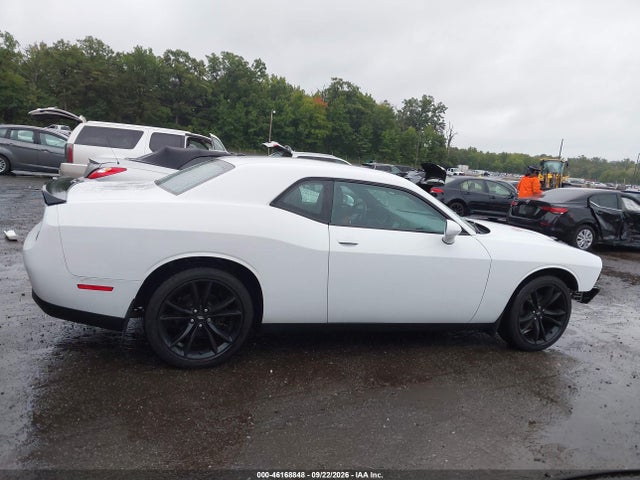 Продажа на аукционе авто 2018 Dodge Challenger Sxt, vin: 2C3CDZAG1JH246686, номер лота: 46168848