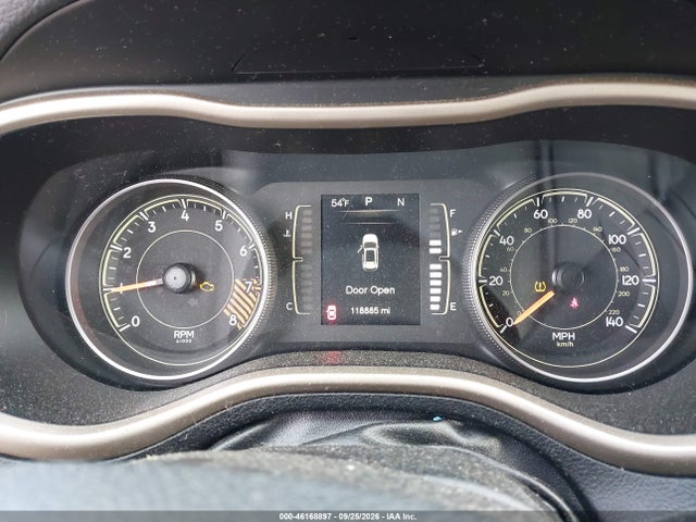2015 Jeep Cherokee Latitude მანქანა იყიდება აუქციონზე, vin: 1C4PJMCS6FW587343, აუქციონის ნომერი: 46168897