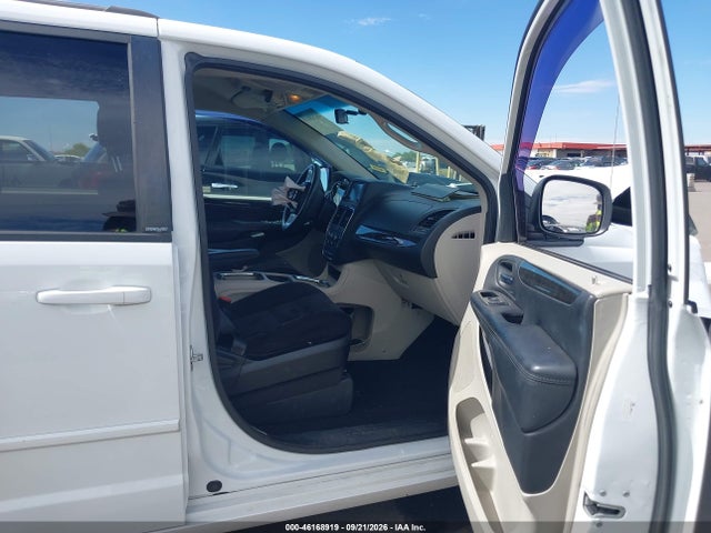 2C4RDGCG4ER265904 Dodge Grand Caravan Sxt