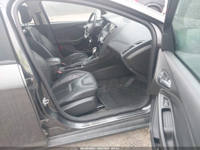 46168924 :رقم المزاد ، 1FADP3F28FL354868 vin ، 2015 Ford Focus Se مزاد بيع