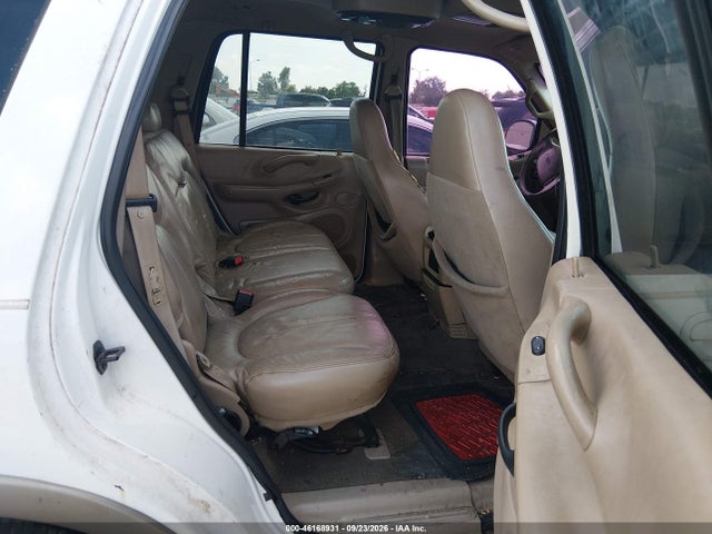 46168931 :رقم المزاد ، 1FMRU17L51LB21555 vin ، 2001 Ford Expedition Eddie Bauer مزاد بيع