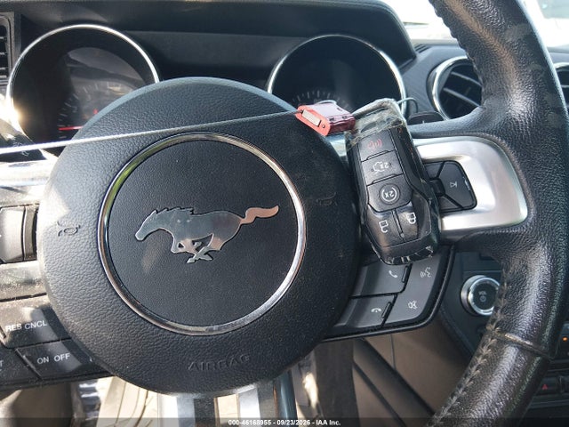 2015 Ford Mustang V6 მანქანა იყიდება აუქციონზე, vin: 1FA6P8AMXF5313970, აუქციონის ნომერი: 46168955