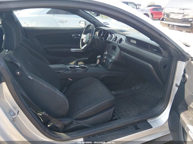 2015 Ford Mustang V6 მანქანა იყიდება აუქციონზე, vin: 1FA6P8AMXF5313970, აუქციონის ნომერი: 46168955