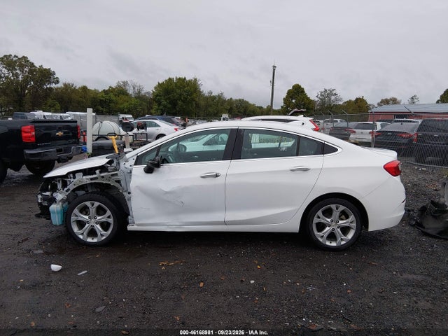 46168981 :رقم المزاد ، 1G1BF5SM3H7219812 vin ، 2017 Chevrolet Cruze Premier Auto مزاد بيع